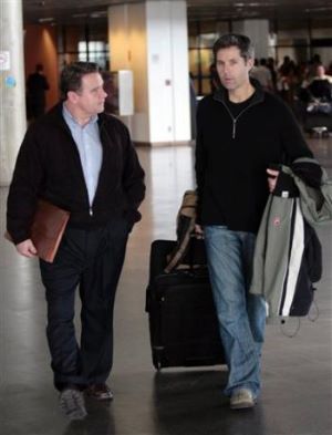Smith and Goldman arriving in Brazil February 2009